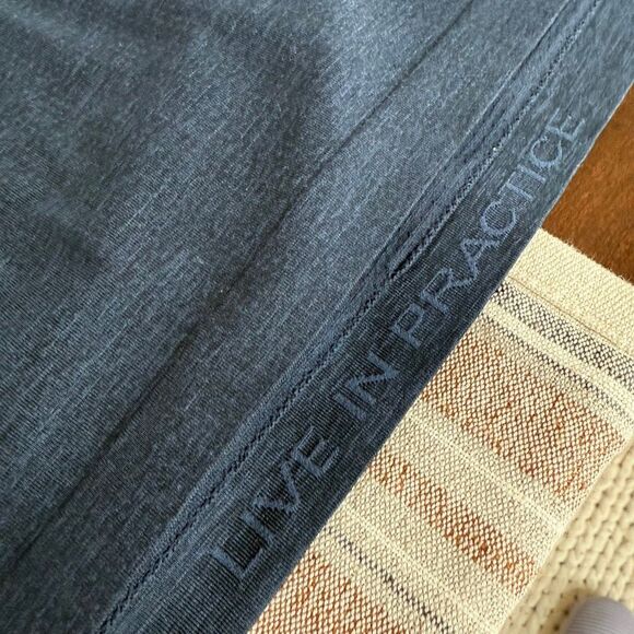 Lululemon Metal Vent Tech Hoodie Lightweight Blue $118 S - Picture 7 of 9